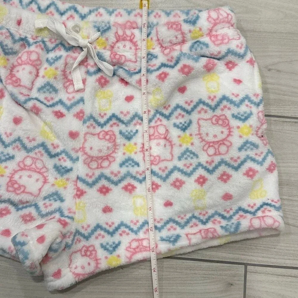 NWOT Sanrio Hello Kitty spring Easter themed fuzzy pajama shorts size‎ large
